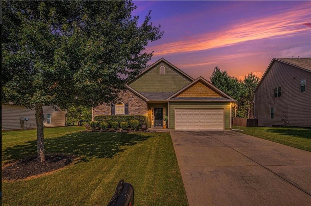 2642 Dayview Ln in Atlanta, GA - Building Photo