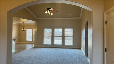 2005 SW Pinoak Ave in Bentonville, AR - Building Photo - Building Photo