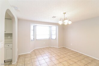 116 Columbia Rd in Venice, FL - Foto de edificio - Building Photo