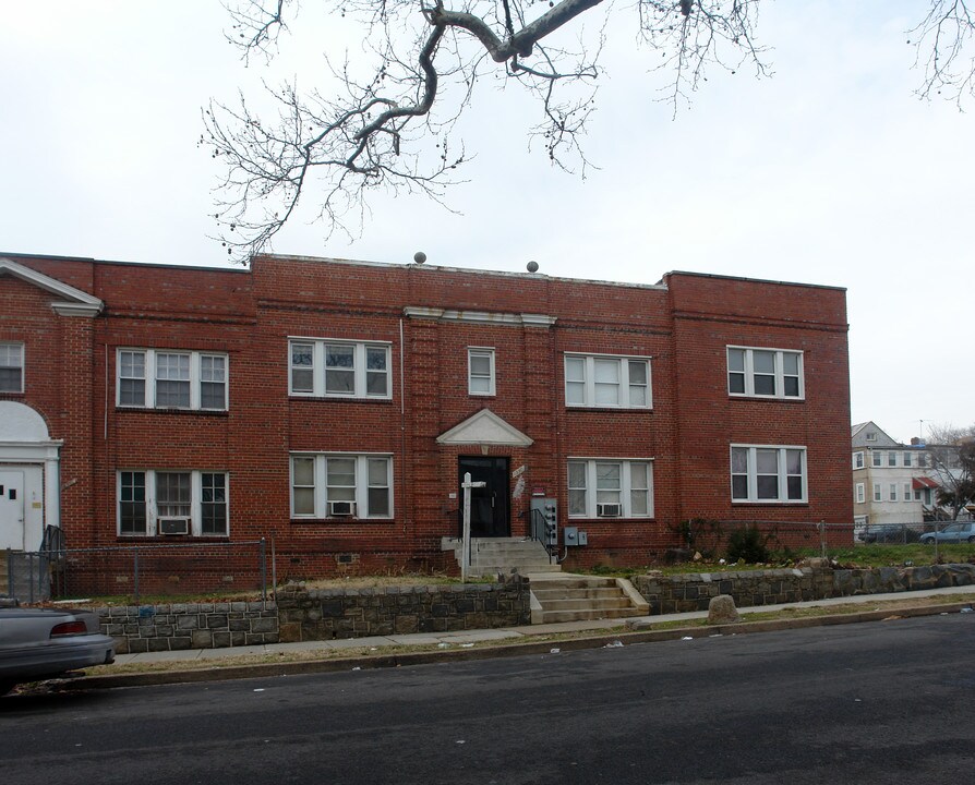 1330 Orren St NE in Washington, DC - Building Photo