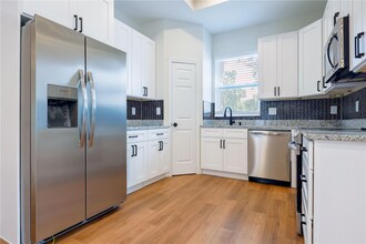 8317 N Ogontz Ave in Tampa, FL - Building Photo - Building Photo