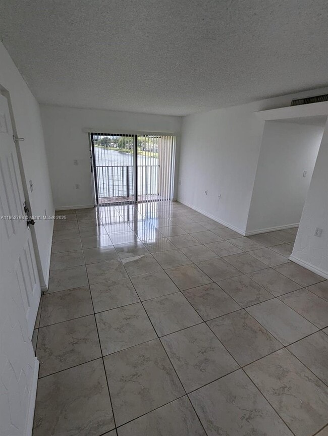 1162 Lake Terry Dr in West Palm Beach, FL - Building Photo - Building Photo