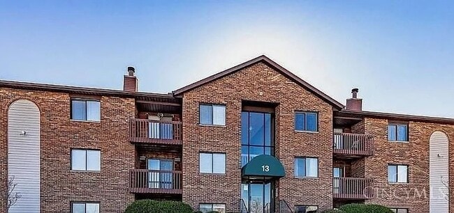 13 Providence Dr, Unit 173 in Fairfield, OH - Foto de edificio - Building Photo