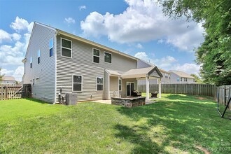149 Kingston Dr in Mount Holly, NC - Building Photo - Building Photo