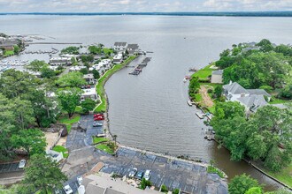 Point Clear Condominiums in Ridgeland, MS - Building Photo - Building Photo