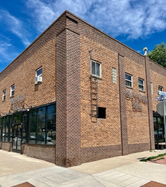 Cummings Bldg in Edgewater, CO - Foto de edificio