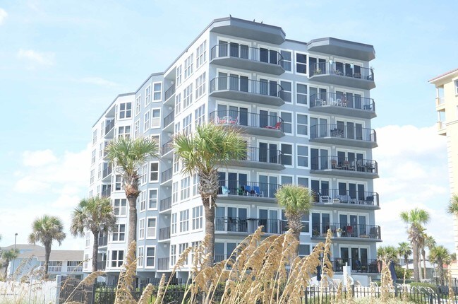 1551 1st St S-Unit -1 in Jacksonville Beach, FL - Building Photo - Building Photo