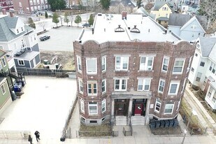 6 Waumbeck St, Unit 2 in Boston, MA - Building Photo