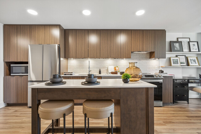 J.COOPERS ROW in Washington, DC - Building Photo - Building Photo