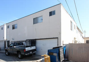 4328 48th St in San Diego, CA - Foto de edificio - Building Photo