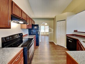 1713 Convair Dr in Galloway, OH - Building Photo - Building Photo