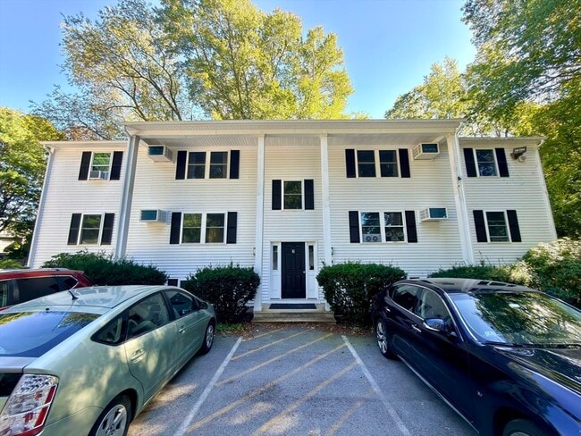 property at 2 Annaberry Ln