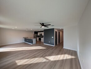 2056 Kentucky Rd in Sumterville, FL - Building Photo - Building Photo
