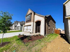 2025 Dove Creek Ln in Mesquite, TX - Building Photo - Building Photo