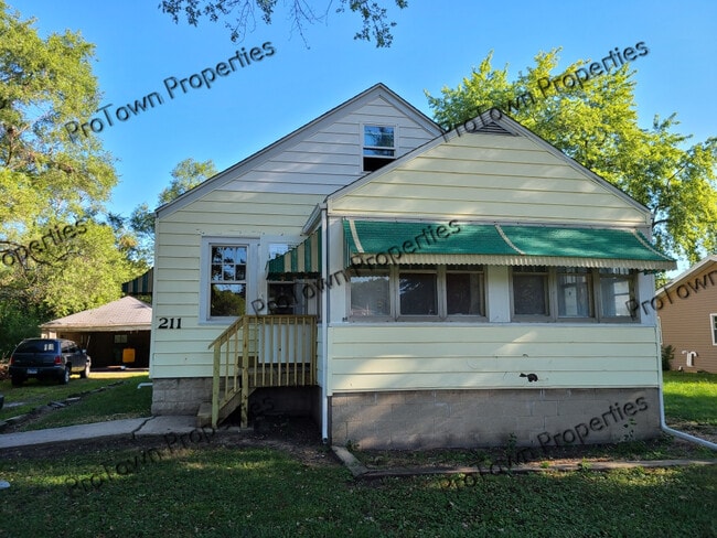 property at 211 Doris Ave
