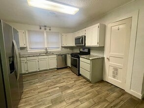 503 1st St in Conway, AR - Building Photo - Building Photo