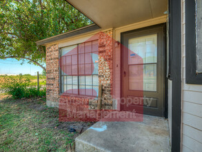 600 NW 110th St in Oklahoma City, OK - Foto de edificio - Building Photo