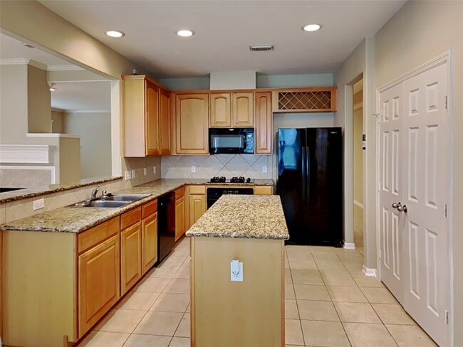 10923 Tattershall Ln in Missouri City, TX - Building Photo - Building Photo