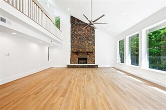 204 Woodlawn Ct in Pearl River, LA - Foto de edificio - Building Photo