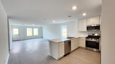 16218 Rustic Prairie Dr in Hockley, TX - Building Photo - Building Photo