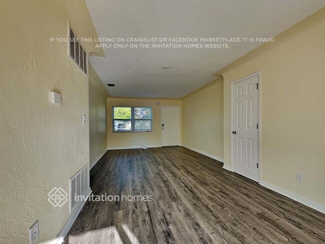 8404 58th Way in Pinellas Park, FL - Foto de edificio - Building Photo