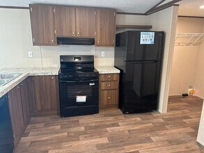 2130 Rand Morgan Rd in Corpus Christi, TX - Building Photo - Building Photo