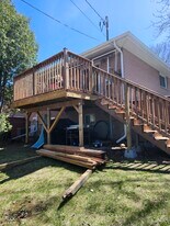 3 Hampstead in Kingston, ON - Building Photo