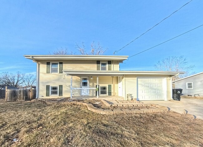 property at 1512 Horse-N-Buggy Dr