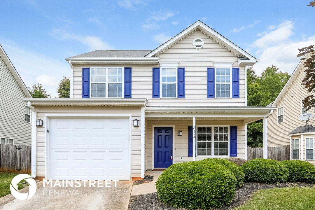 312 Apple Ridge Rd in Greensboro, NC - Building Photo
