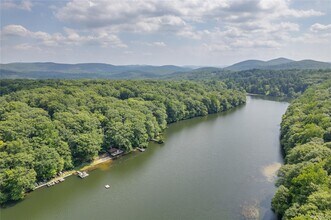 6 Alpine Rd in Cold Spring, NY - Building Photo - Building Photo