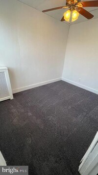 2094 Carver St photo'