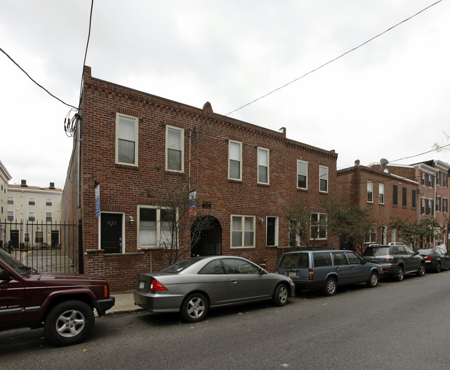 Liberty Condominiums in Philadelphia, PA - Foto de edificio
