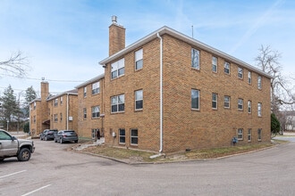 Huntington Ave Apartments in St. Louis Park, MN - Foto de edificio - Building Photo