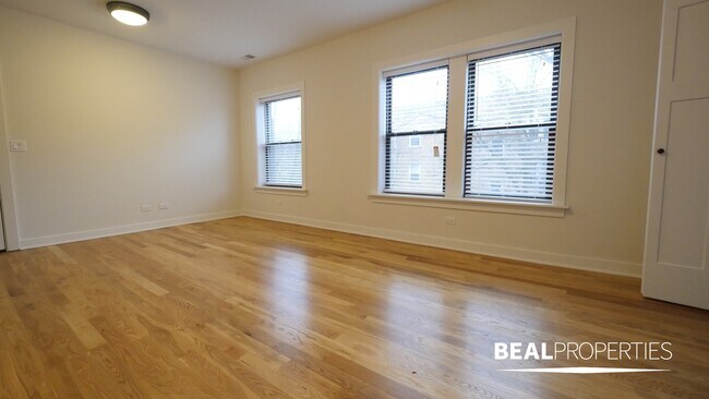 property at 2203 W Eastwood Ave