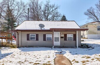 10272 Niblic Dr in Overland, MO - Building Photo - Building Photo