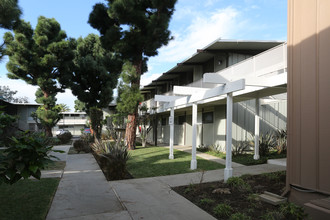 Sepulveda Rose Apartments in Los Angeles, CA - Building Photo - Building Photo