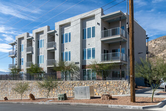 Cotton view Apartments in El Paso, TX - Building Photo - Building Photo