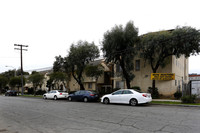 Fountain Creek Apartments in Long Beach, CA - Foto de edificio - Building Photo