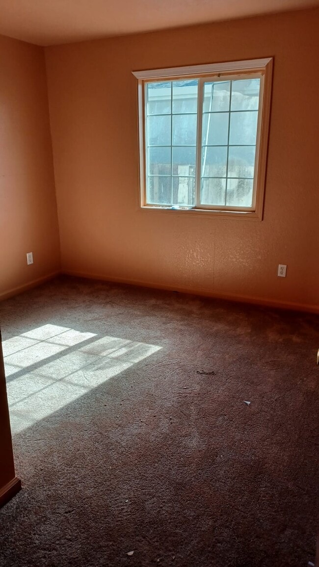 1137 Alberni St, Unit 1 in East Palo Alto, CA - Building Photo - Building Photo