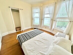 19 Kunkel Pl in Dedham, MA - Building Photo - Building Photo