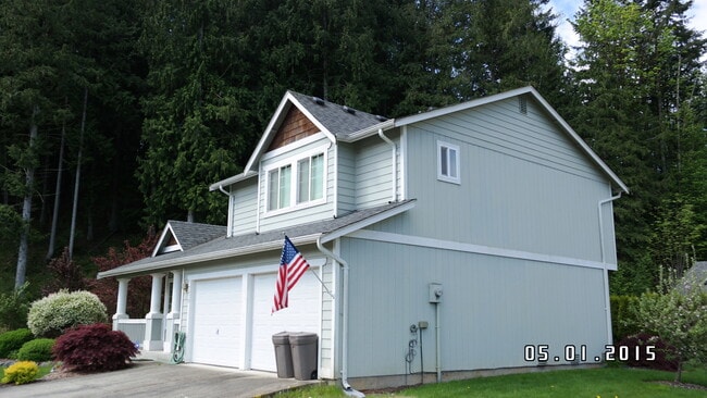 7670 Cedar Park in Concrete, WA - Building Photo - Building Photo