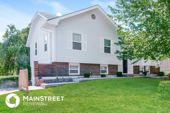 7802 E 170th St in Belton, MO - Building Photo - Building Photo