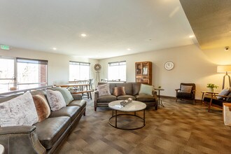 Reserve at West T-Bone in Greeley, CO - Building Photo - Interior Photo