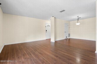 3765 Crown Point Rd in Jacksonville, FL - Building Photo - Building Photo