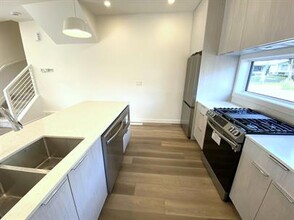 6417-6493 93 St NW in Edmonton, AB - Building Photo - Building Photo