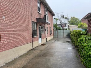 1680 Hutchinson River Pkwy E in Bronx, NY - Building Photo - Building Photo