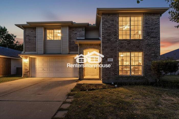 724 Cardinal Dr in Saginaw, TX - Building Photo