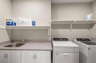 103 Idlewood Rd in Enchanted Oaks, TX - Building Photo - Building Photo