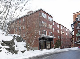 3201 Forest Hill Av in Montréal, QC - Building Photo