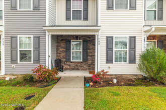508 Cider Hill Rd in Jacksonville, NC - Foto de edificio - Building Photo